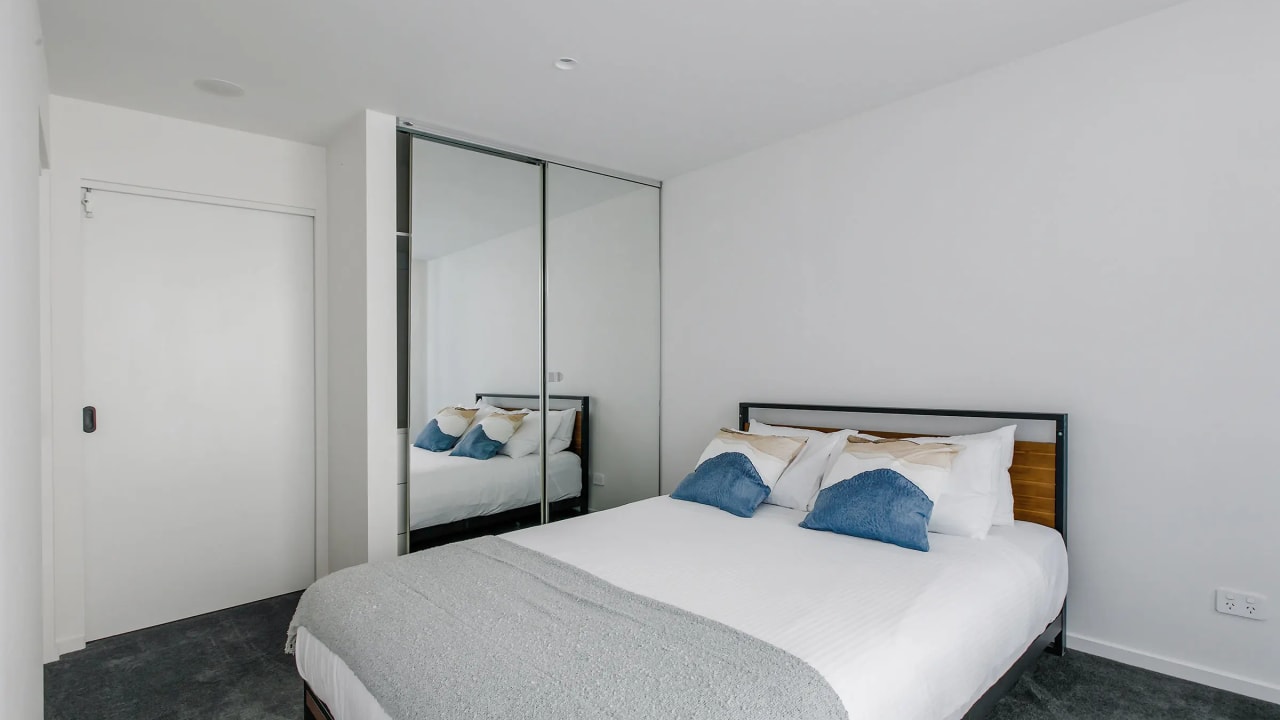 Whole property with 2 rooms for rent
