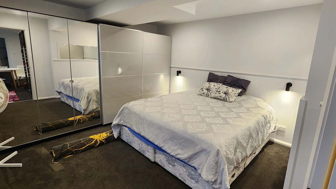 Furnished room with own bathroom