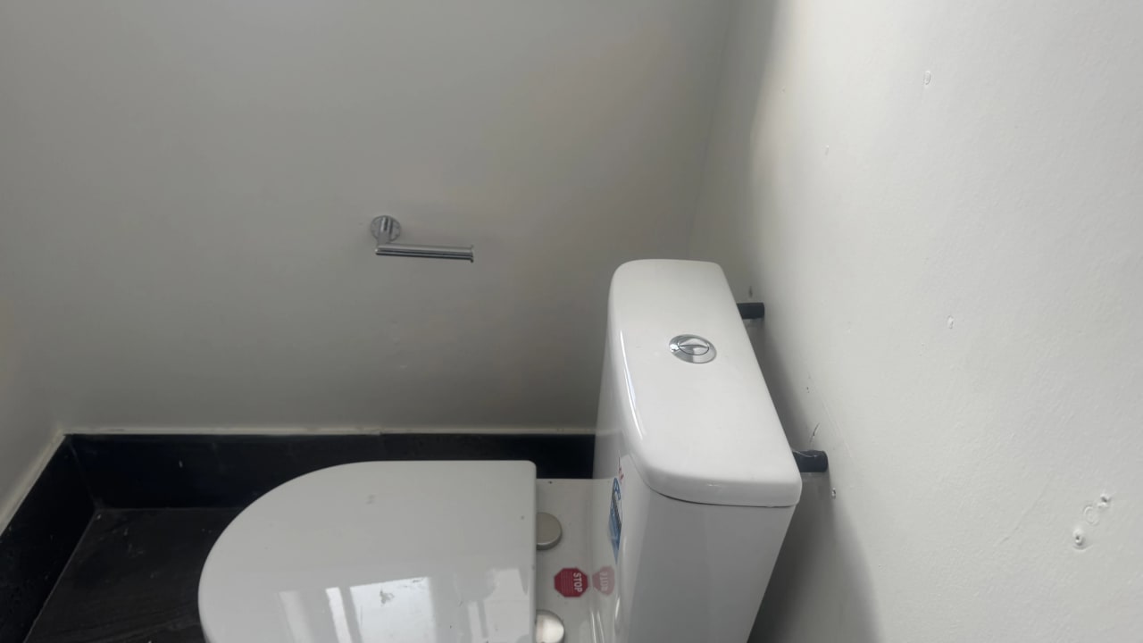 Furnished room with own bathroom