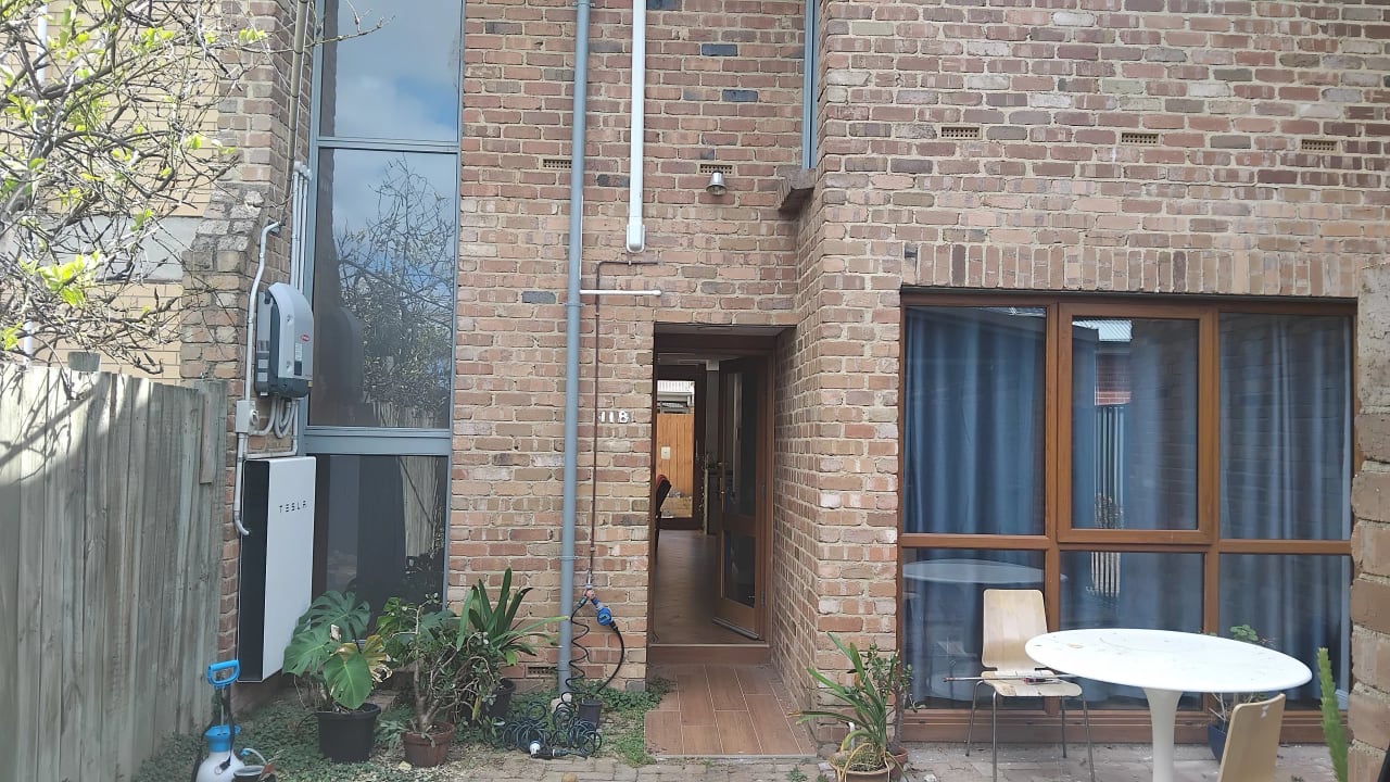 Unfurnished room in a share house