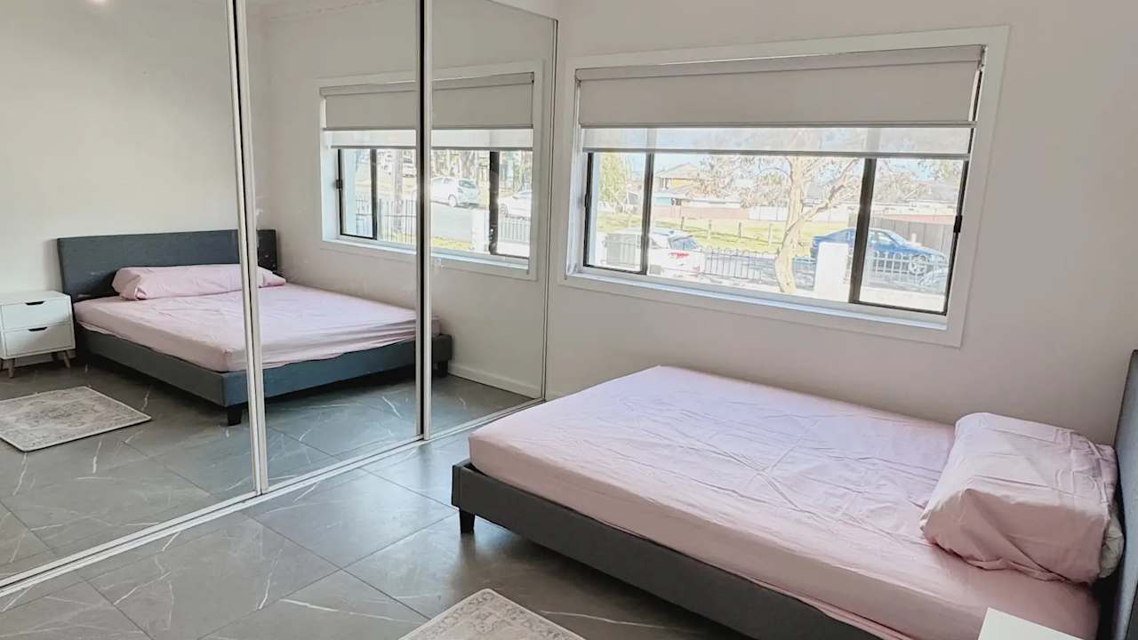 Furnished room in a share house