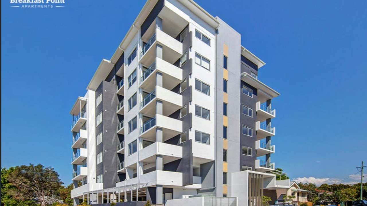 Unfurnished room with own bathroom