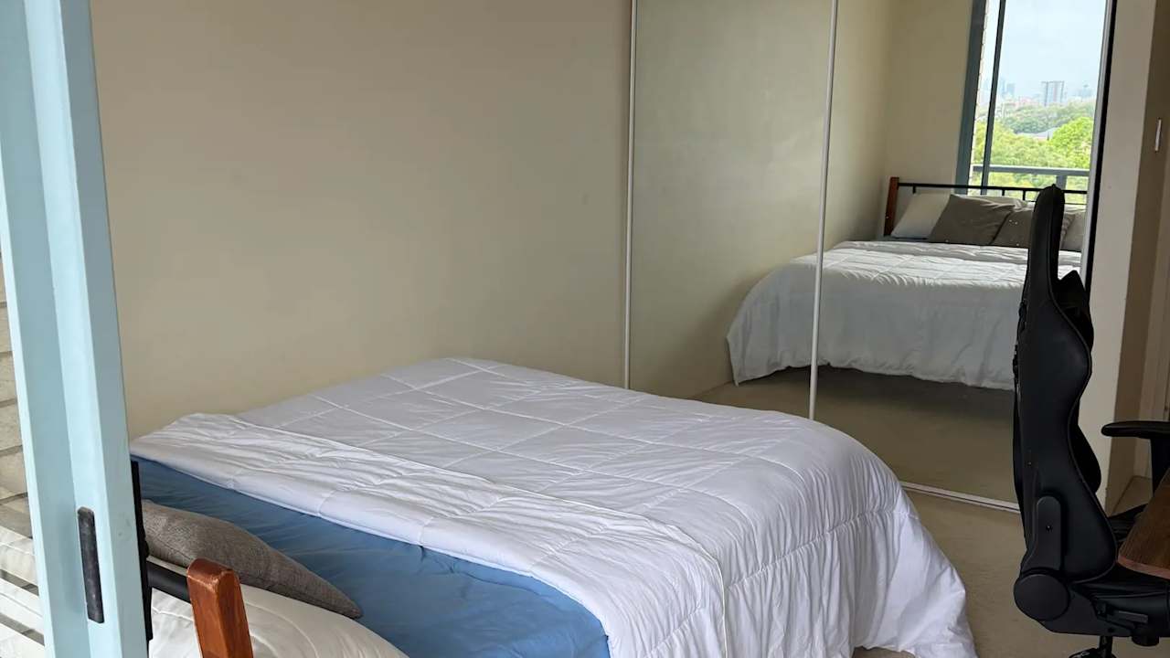 Furnished room with own bathroom