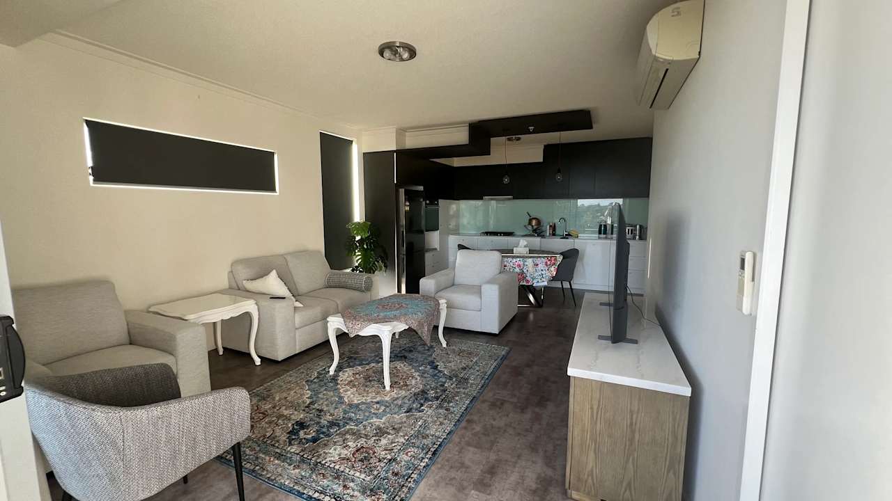 Furnished room with own bathroom