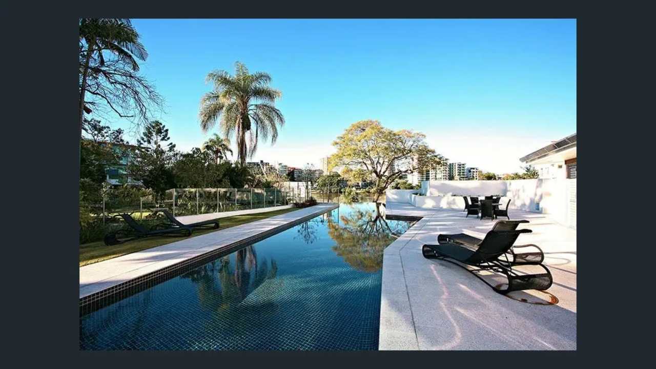 Unfurnished room with own bathroom