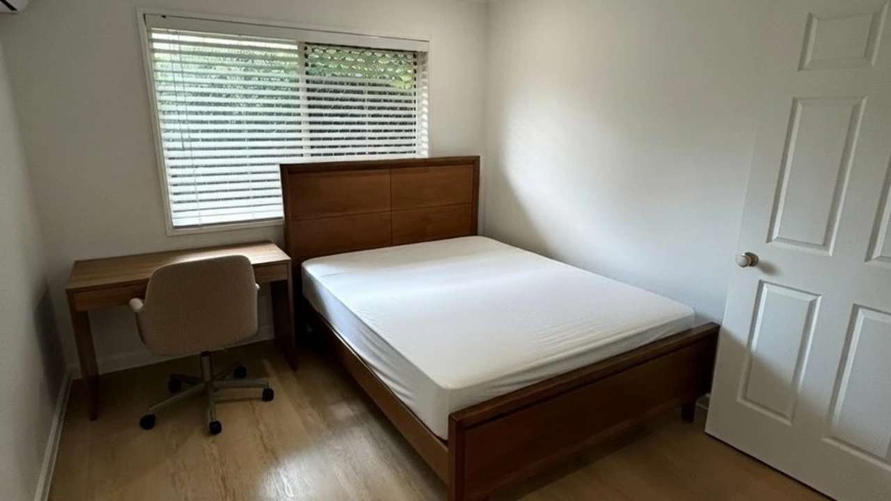 Furnished room with own bathroom