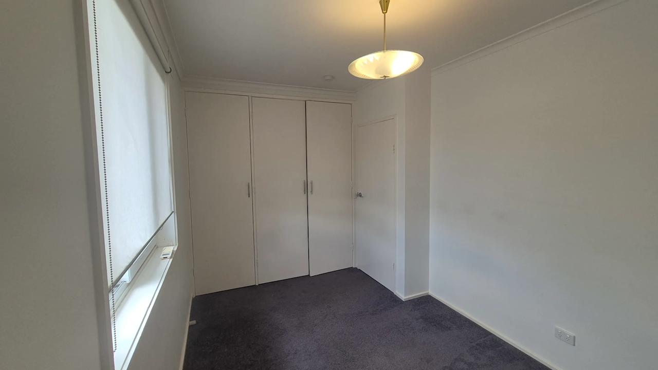 Unfurnished room in a flatshare