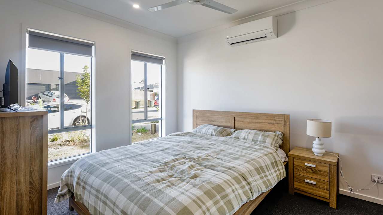 Furnished room with ensuite in a share house