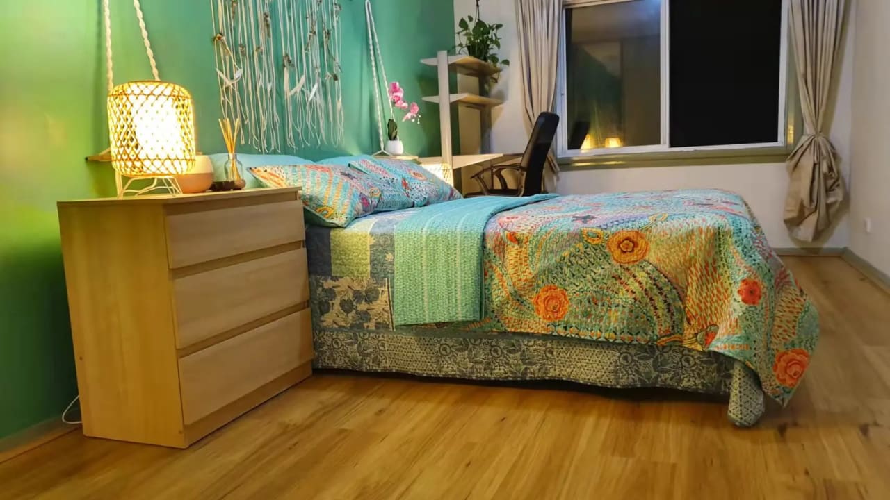 Furnished room in a share house