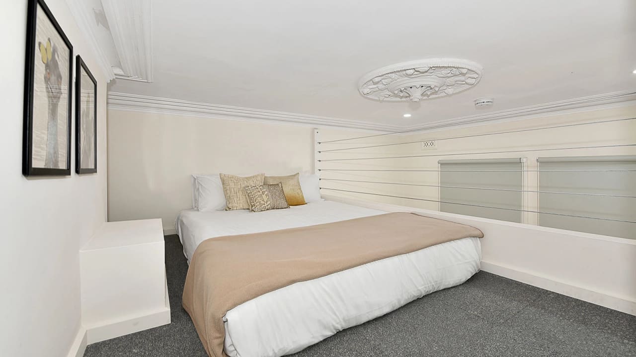 Furnished room studio flat for rent