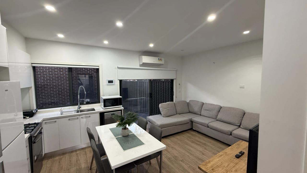 Furnished room in a share house