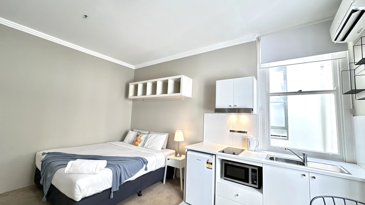 Furnished room with own bathroom