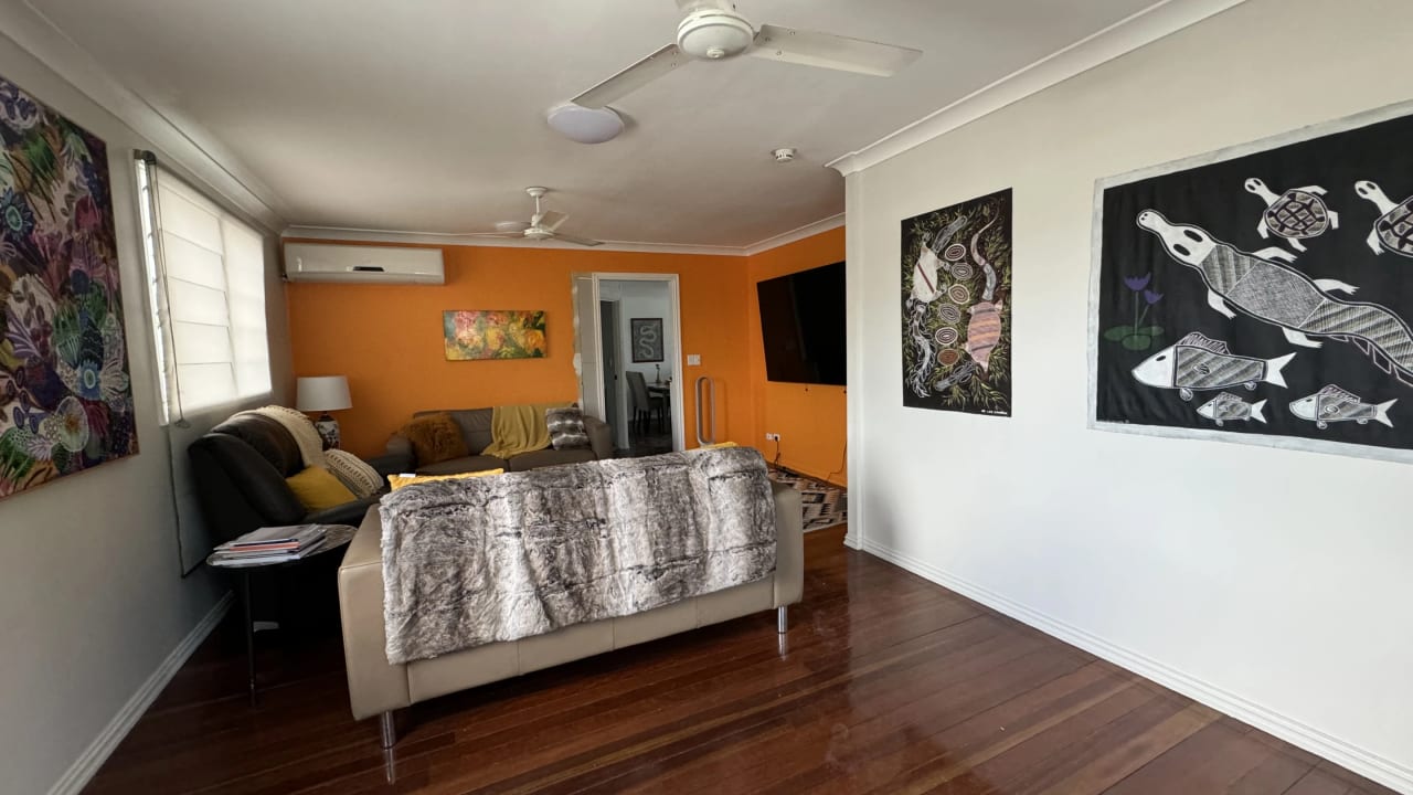 Furnished room in a share house