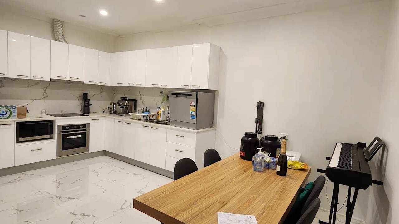 Whole property with 2 rooms for rent