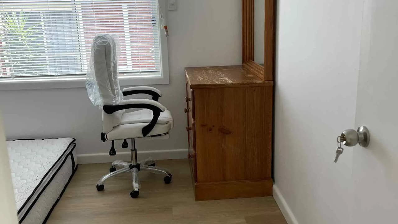 Furnished room in a share house