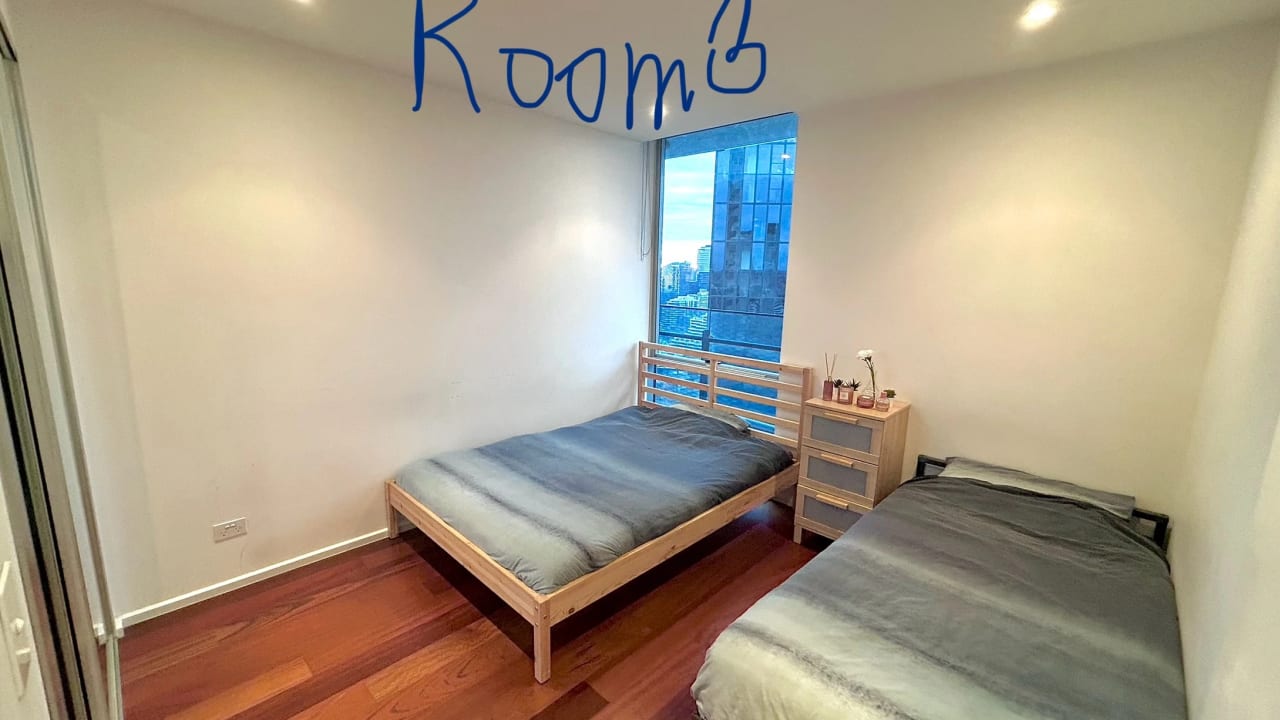 Furnished room in a flatshare