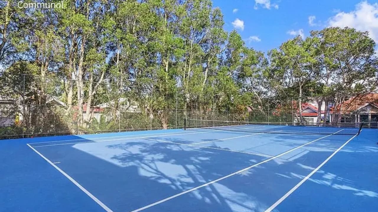 Whole property with 2 rooms for rent