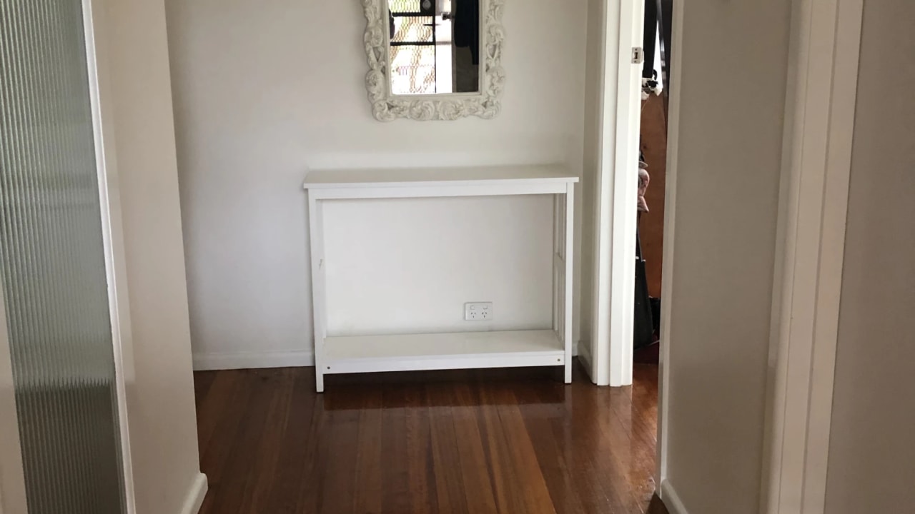 Unfurnished room in a flatshare