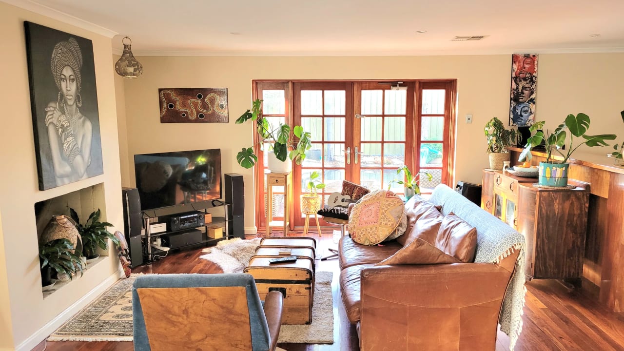 Room in a share house