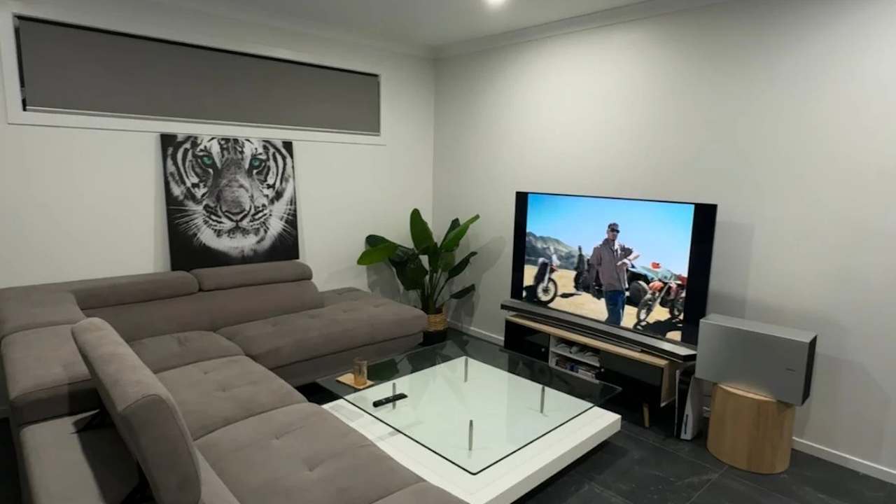 Unfurnished room in a share house
