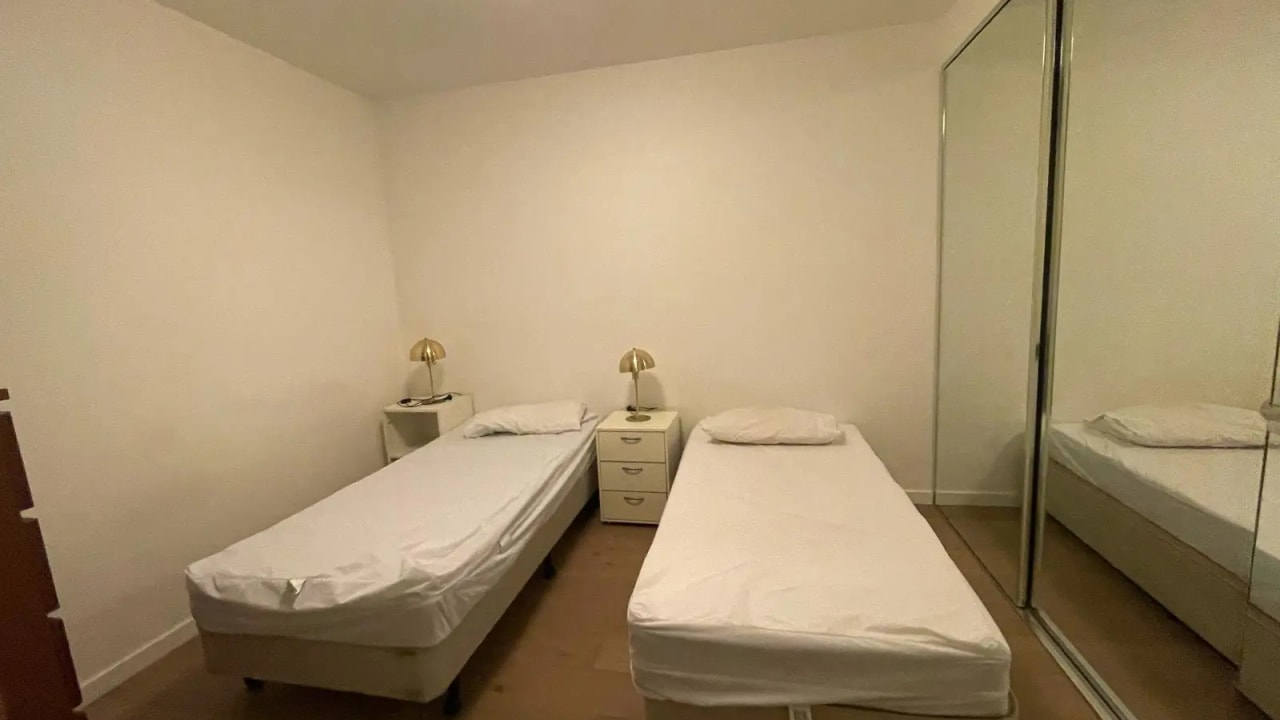 Furnished room in a flatshare