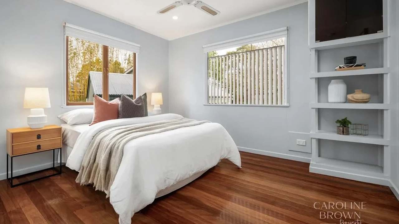 Furnished room in a share house