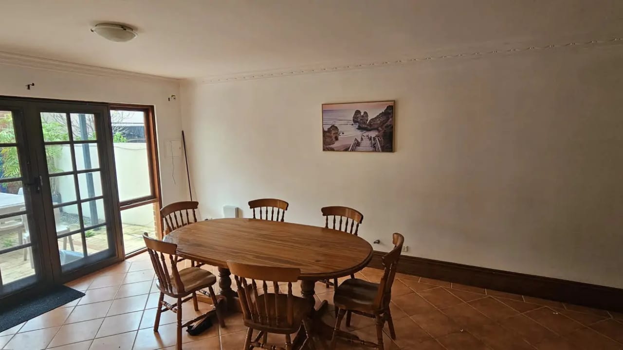 Unfurnished room in a share house