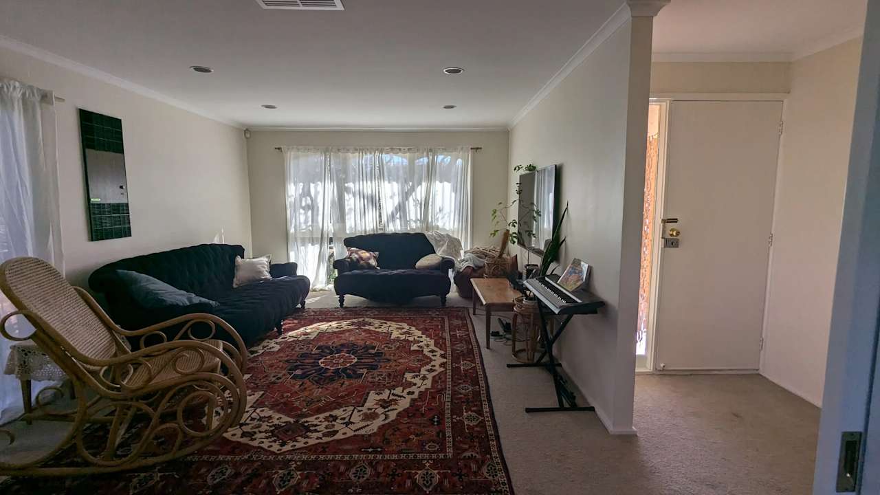 Whole property with 4 rooms for rent