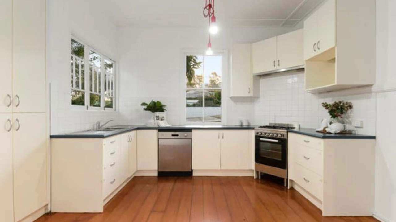 Unfurnished room in a share house