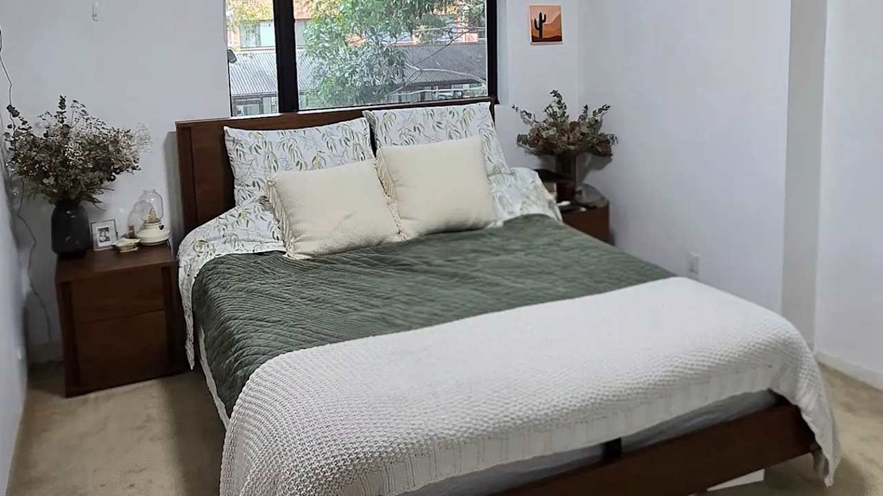 Unfurnished room with own bathroom