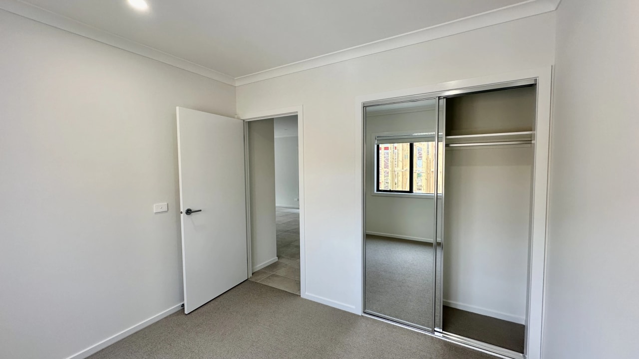 Room in a share house
