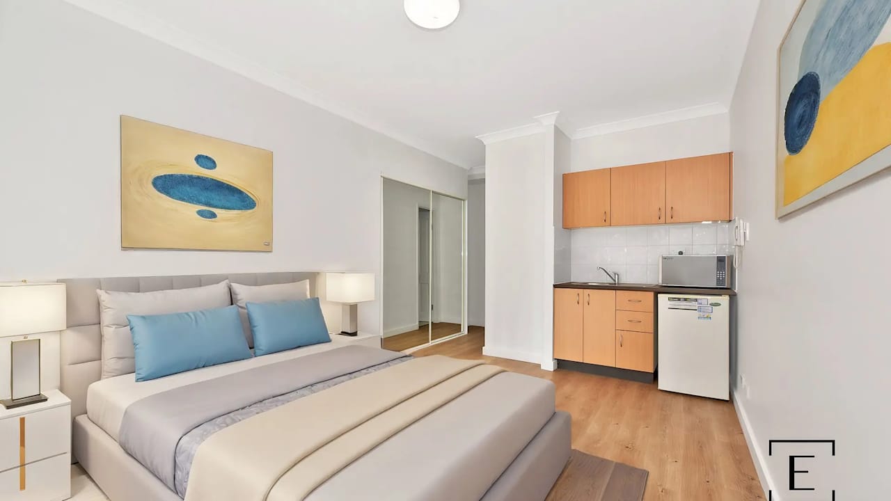 Furnished room studio flat for rent