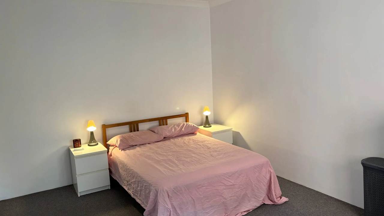 Furnished room with ensuite in a flatshare