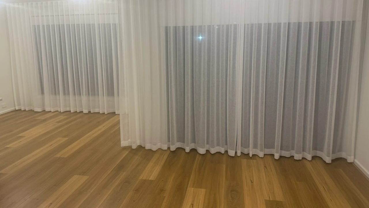 Unfurnished room with own bathroom