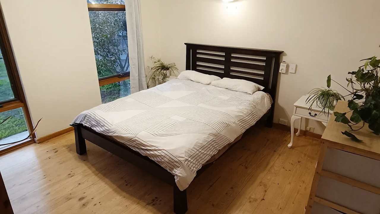 Room in a share house