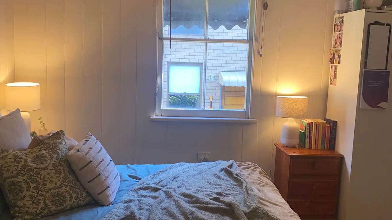 Unfurnished room in a share house