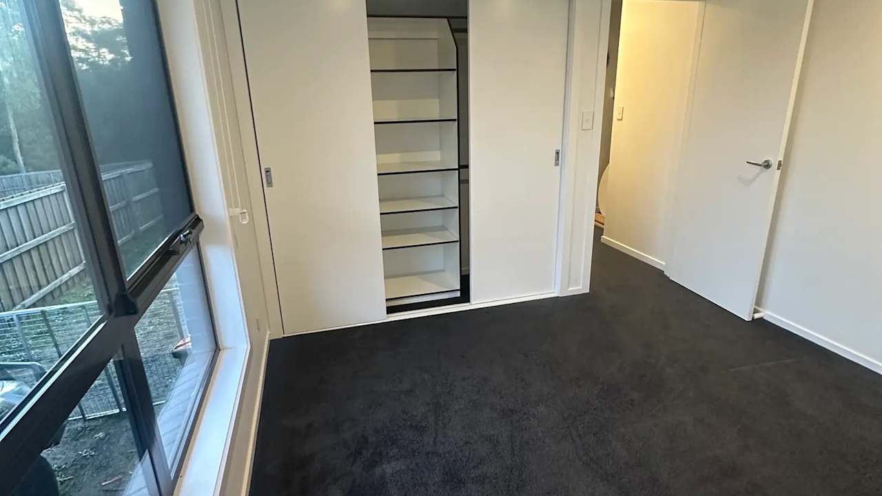 Unfurnished room in a share house