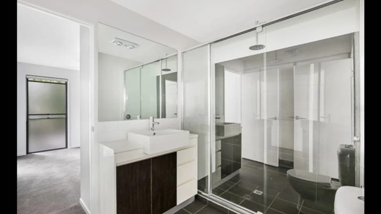 Unfurnished room in a share house