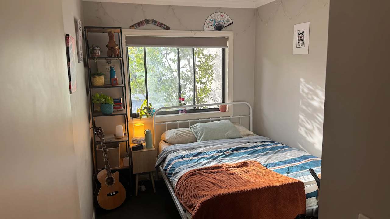 Unfurnished room in a share house