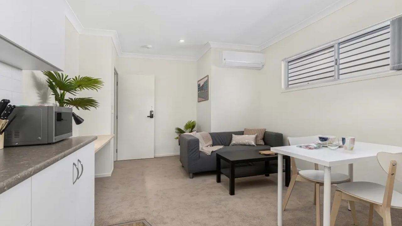 Furnished room studio flat for rent