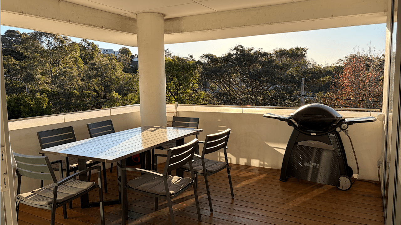 Furnished room in a flatshare
