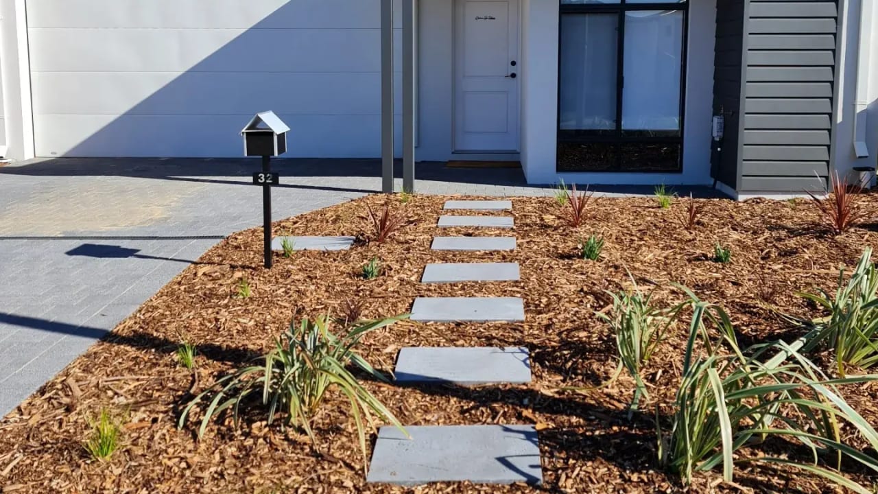 Unfurnished room in a share house