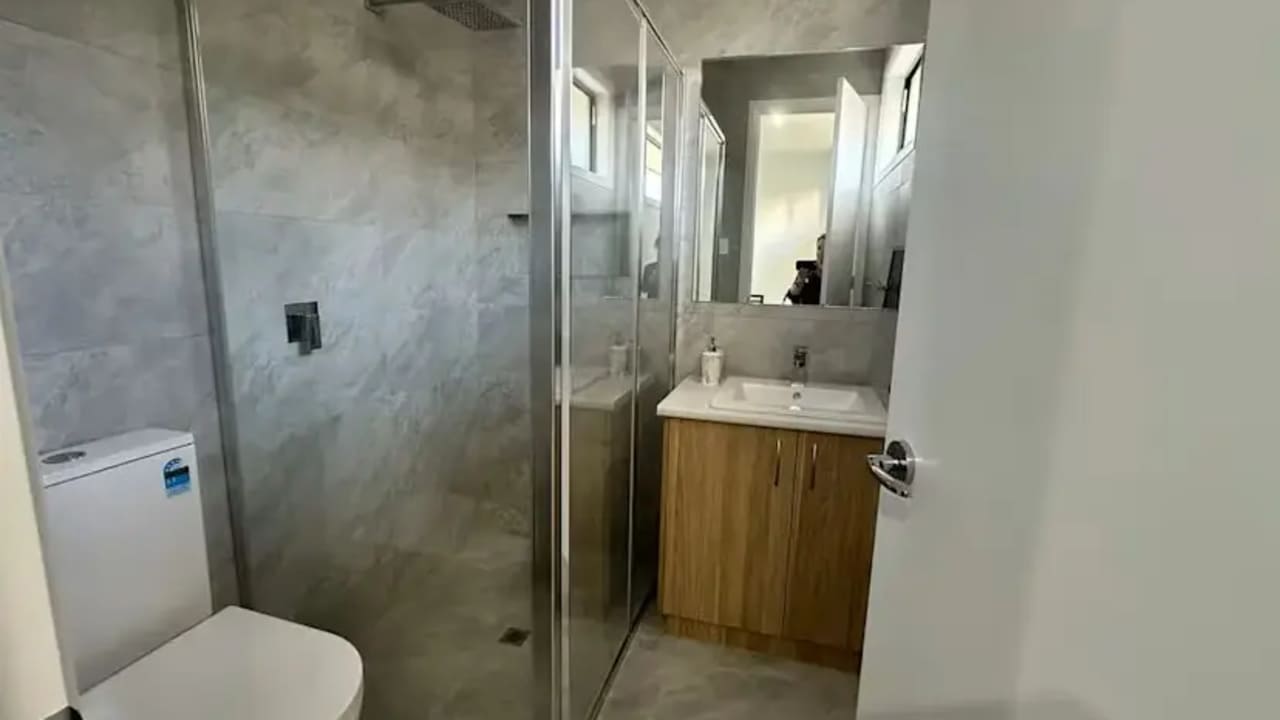 Furnished room with ensuite in a share house