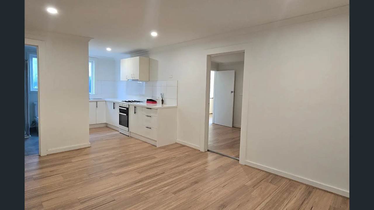 Whole property with 2 rooms for rent