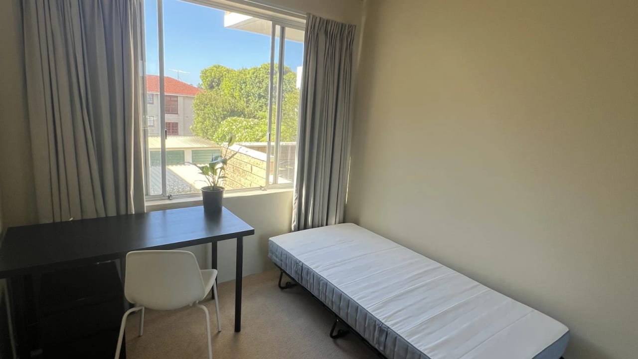 Whole property with 2 rooms for rent