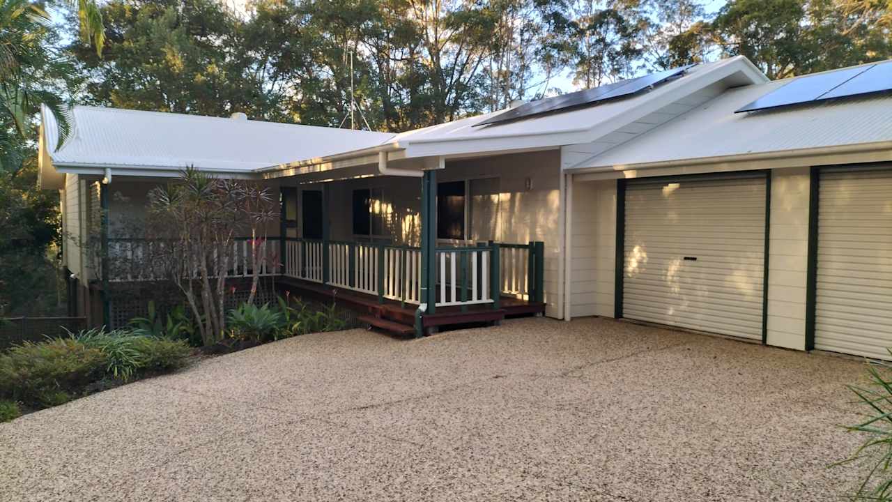 Unfurnished room with own bathroom