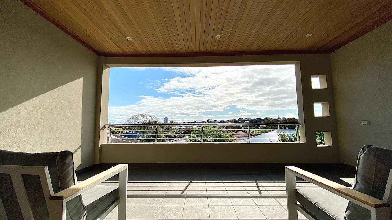 Whole property with 2 rooms for rent