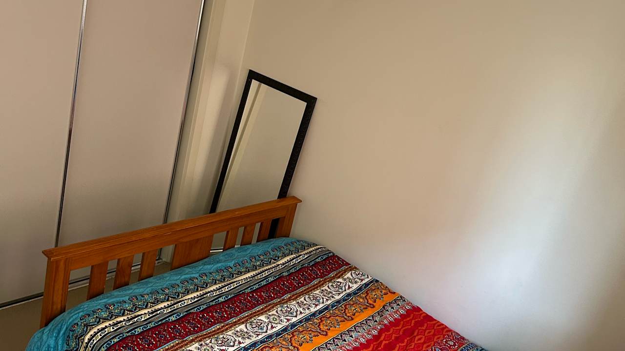 Room in a share house