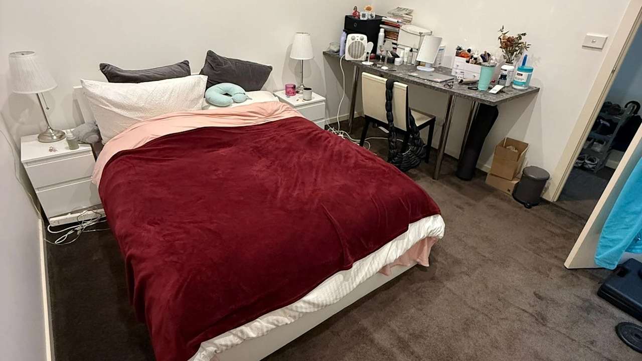 Furnished room in a flatshare