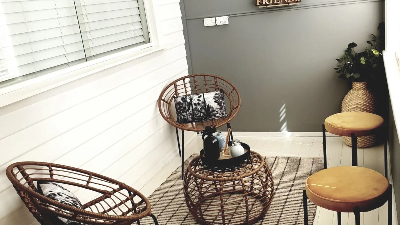 Furnished room in a share house